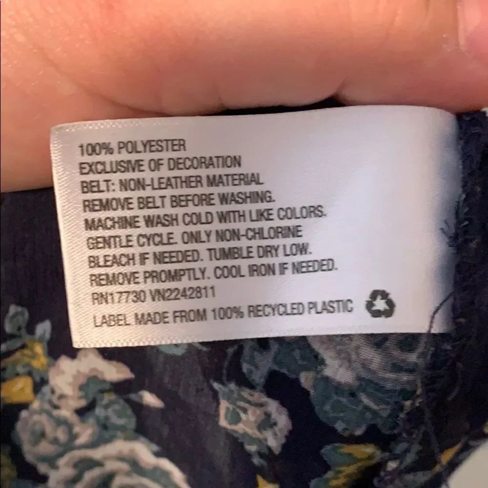 Mossimo/ blouse / size Small - Picture 7 of 7